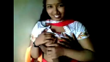 Tamil Temptress: A Show of Sensual Curves