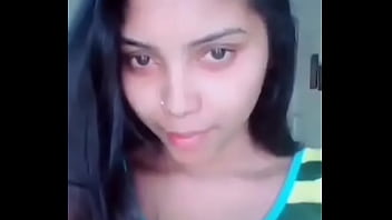 Tamil hottie’s steamy video