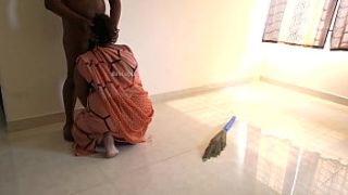 Tamil housekeeper Prabha sneaks a handjob for her boss during her shift