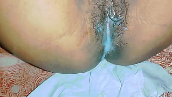 Desi Housewife’s Hottest Homemade Action