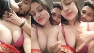 Sleazy Brother-in-Law Gropes His Bare Bhabhi’s Luscious Tits