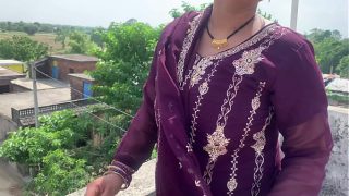 Desi Bhabhi’s Wild Ride: Full Pussy Pleasure and Body Bliss in Raw Hindi Audio