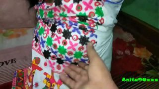 Sizzling Indian MILF gets railed in traditional Rajasthani attire with dirty Hindi whispers