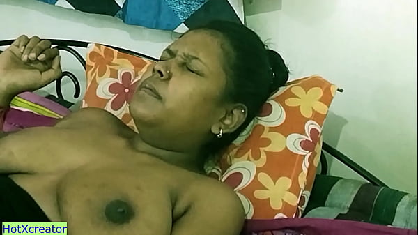 Horny Indian teen pounds hotel maid in steamy room service encounter!