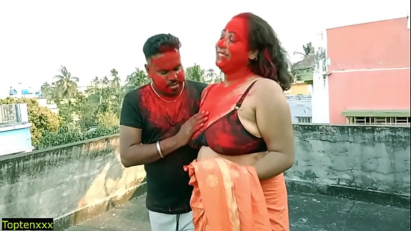 Lucky 18-Year-Old Tamil Stud Gets Ravaged by Two Horny MILF Bhabhis in Filthy Amateur Threesome
