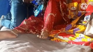 Desi village bhabhi gets wild with a local stud
