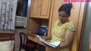 Amateur Indian Babe Sexy Lily’s Sizzling Hot Video Collection