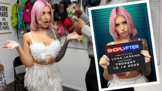 Candy Snatcher’s Shoplyfter Seduction