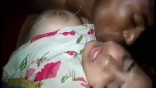 Desi bombshell offers her dripping wet pussy to a broke stud in a raw, leaked MMS clip.