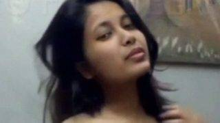 Desi queen’s sizzling solo striptease: a raw, naked seduction