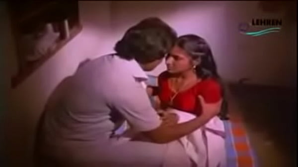 Sizzling Tamil Vintage Vixen Rohini’s Scorching Allure…!