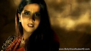 Seductive Desires of a Royal Indian Temptress