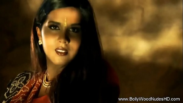 Seductive Desires of a Royal Indian Temptress