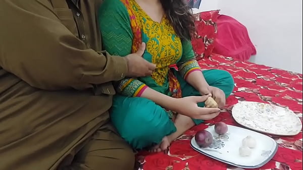 Desi Step-Son Helps His Stepmom in the Kitchen Before Pounding Her Cheating Ass with Clear Hindi Moans