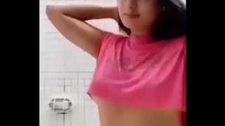 Desi teen’s steamy live cam performance