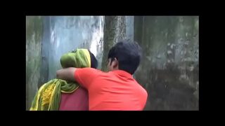 Desi Bhabhi’s Forbidden Foreign Fling: A Passionate Affair