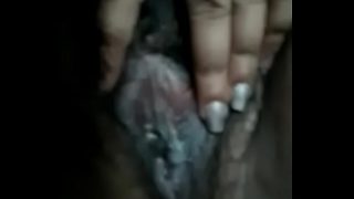 Desi babe flashing her wet pussy