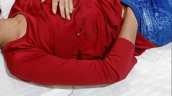 Indian beauty Priya’s steamy roleplay with clear Hindi audio in full HD