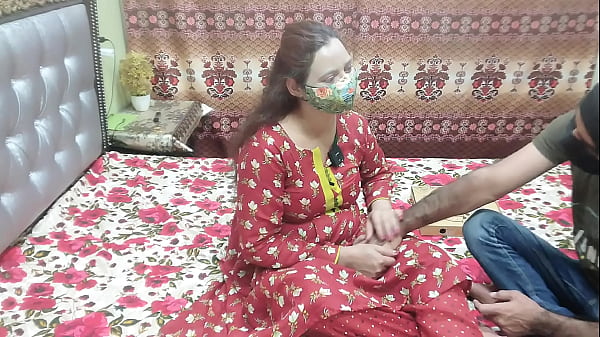 Pizza Delivery Guy Gets Pounded Doggystyle by Curvy Desi Bhabhi with a Big Ass (Hindi Audio)