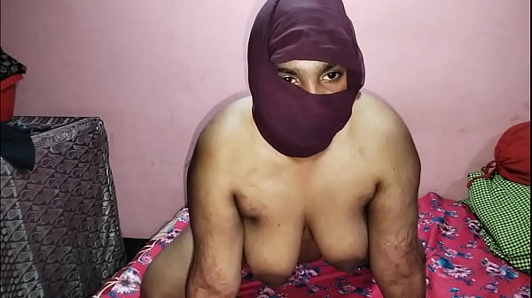 Make-up artist pounds his sexy Indian model client rough at home with dirty Hindi moans
