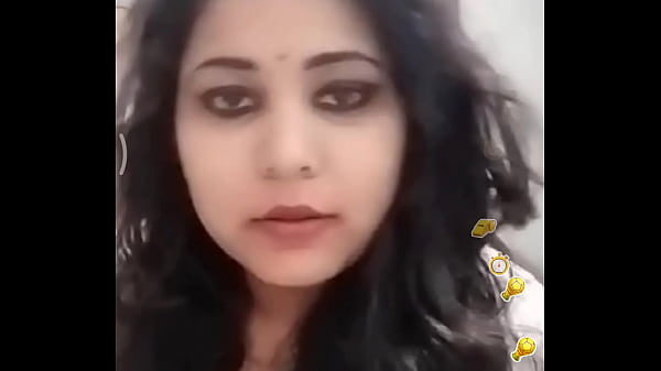 Sona Bhabhi’s Nipple Flash Live on Bigo