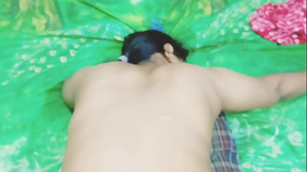 Indian Bhabhi’s First Time Anal: Tight Virgin Asshole Pounded Hard