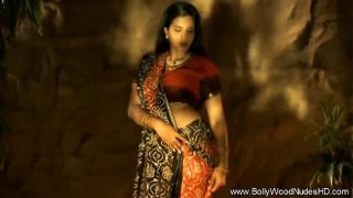 Seducing the Stage: From Secret Lover to Sensual Dancer