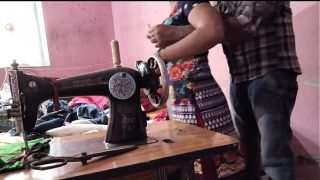 Desi bhabhi gets nailed by uncle while sewing