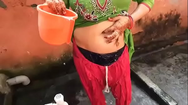 Desi village milf bathing naked outdoors
