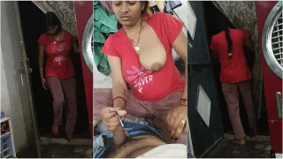 Girlfriend went to boyfriend’s room at night, got the cock water out of her hand and talked dirty about getting rid of her mom’s ass pussy Hindi Audio The