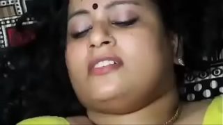Plain Chennai auntie gets wild with the neighbor uncle