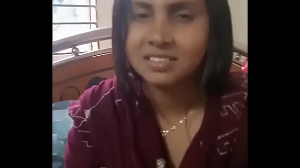 Busty Bengali Bhabhi’s Steamy Affair: A Forbidden Tale