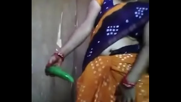 Desi Aunty’s Cucumber Fuck Fest