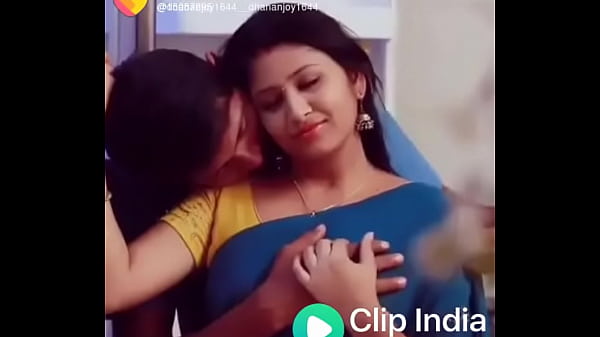 Sizzling Tamil Pair’s Sensual Softcore Seduction