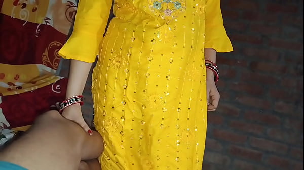 Sizzling Desi Step-Siblings’ Steamy Nighttime Fuck in Hindi