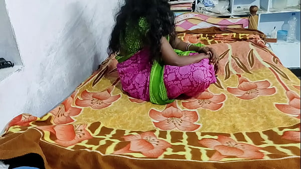 Desi Hotwife Homemade Massage: Veggie Stuffed Pussy