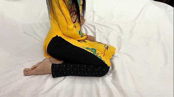 Pounding my thick Punjabi auntie’s massive backside
