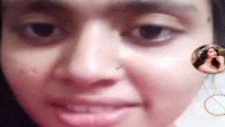 Bangladeshi hot married babe strips for secret fuck session