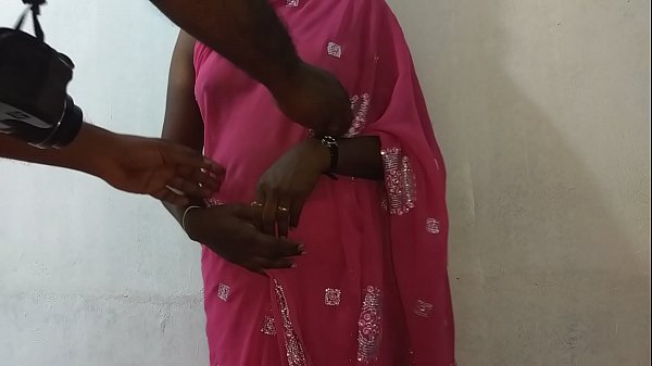 Desi Indian Slut Vanitha in Blue Saree Exposing Huge Tits and Shaved Pussy, Fucking Her Wet Cunt and Pinching Her Nipples