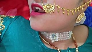 Sizzling Indian Lovers’ Steamy Bedroom Encounter with Explicit Hindi Moans