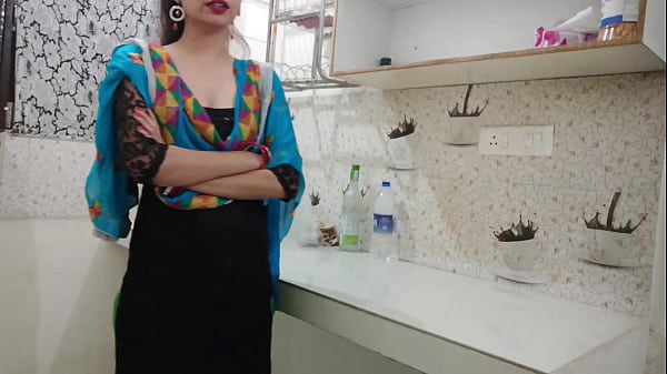 Ghar ki party mein ex boyfriend ne kitchen mein hi gaand mari, Hindi audio mein xxx saarabhabhi6