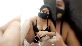 Desi babe gets fucked on live cam