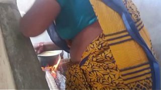 Indian housewife bhabhi getting raw and nasty in bed