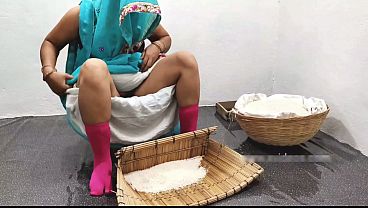 Indian village slut gets her tight pussy pounded