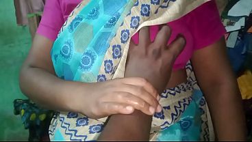 Indian housewife Priyanka’s homemade pussy pounding