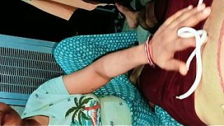 Desi bhabhi’s tight pussy getting pounded hard, clear Hindi moans as she cums – bhabhi riding that big dick like crazy