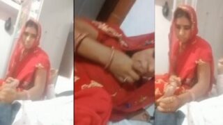 Bhabhisa jerks off young devar in Rajasthani style