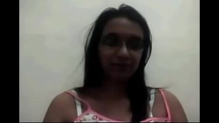 Homely Hyderabadi Indian Babe Strips Totally Naked on Cam – Day 1