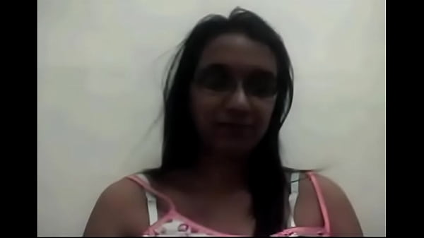 Homely Hyderabadi Indian Babe Strips Totally Naked on Cam – Day 1