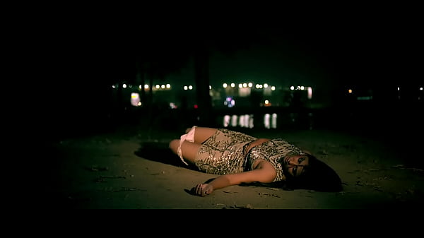Indian babe strips down and gets nasty on screen.
